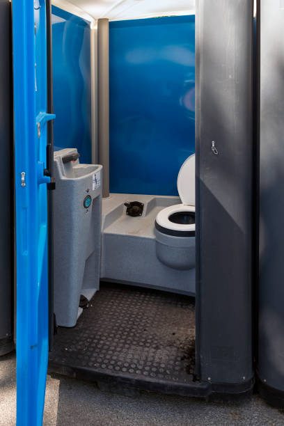 Best Porta potty rental near me  in Warrensburg, IL